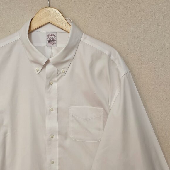 NWT Brooks Brothers Traditional Fit Stretch Non-Iron Button Down 18 35 - Picture 1 of 6